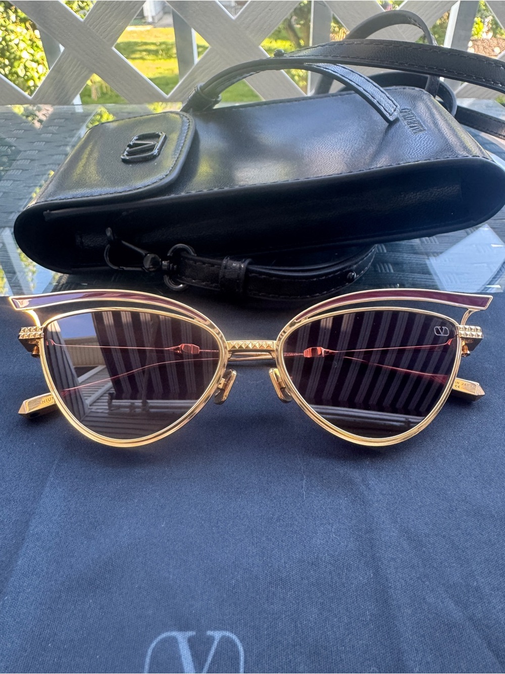 New Authentic Valentino V-Glassliner Gold VLS118-C Cat-Eye Sunglasses - Picture 5 of 11